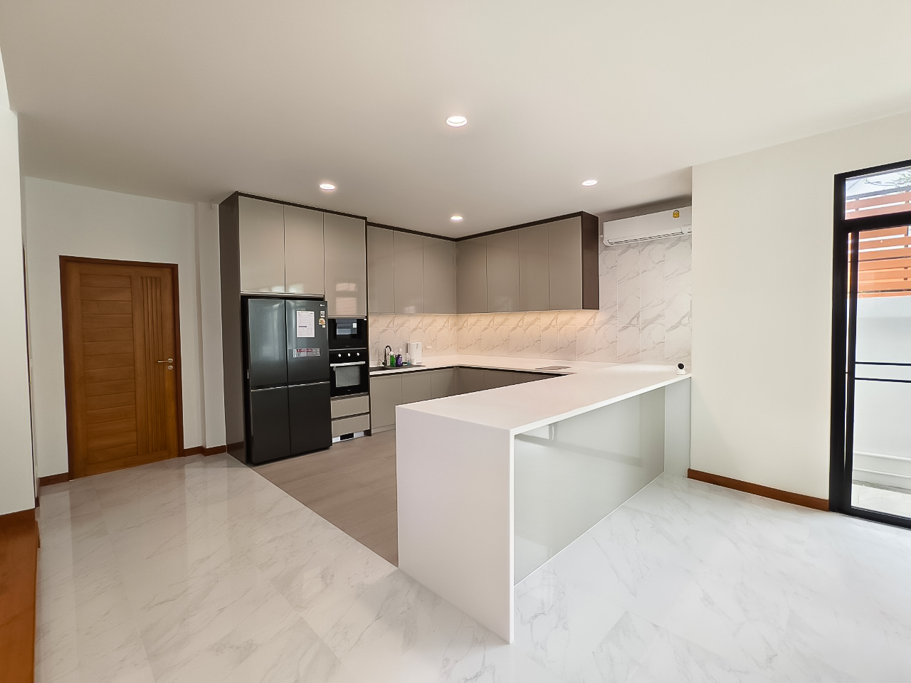 บิ้วอินครัว เคาเตอร์ไอซ์แลนด์