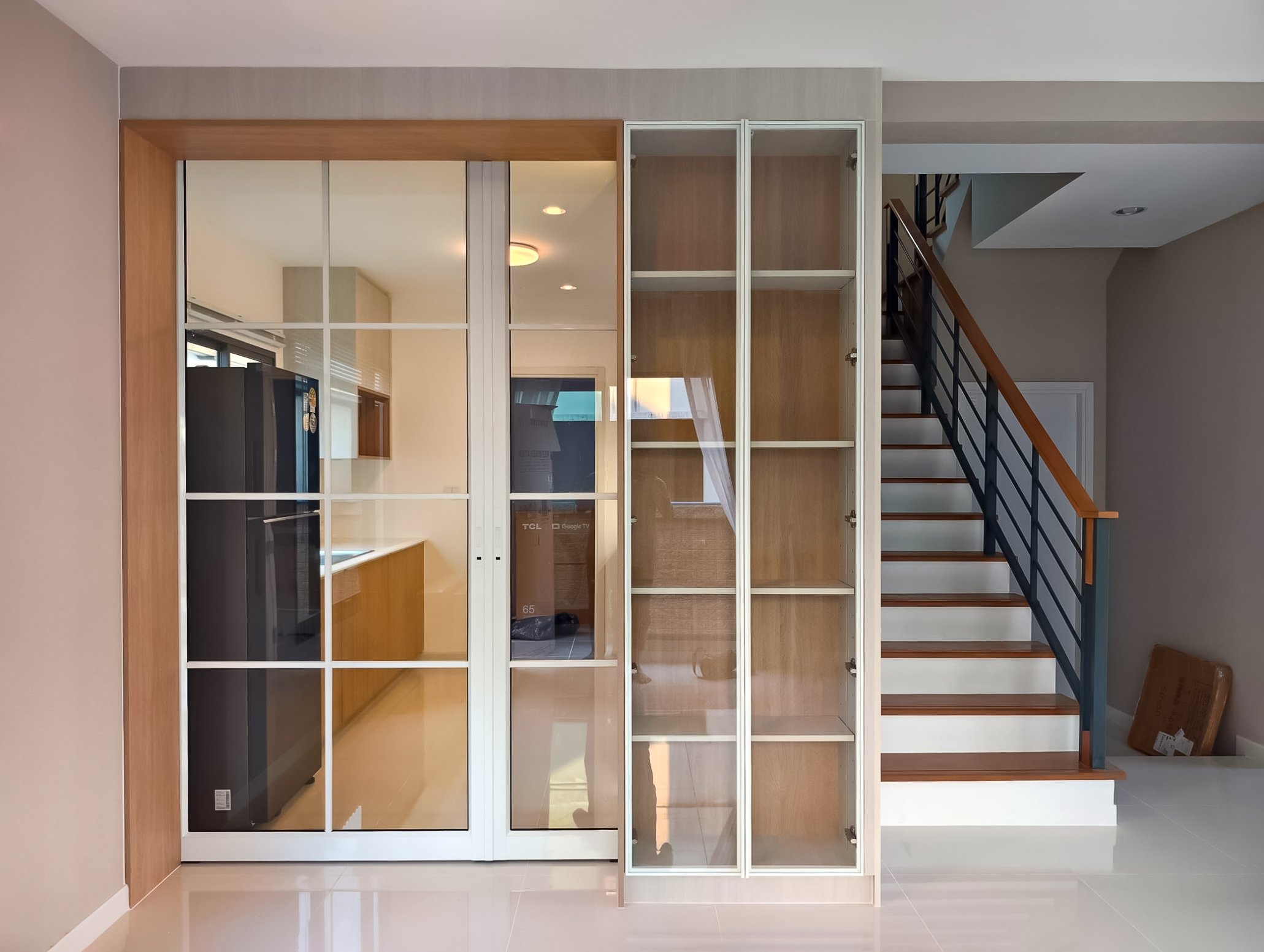 บิ้วอินฉากกั้นห้องพร้อมตู้โชว์ – ใช้พื้นที่ให้คุ้ม สวย มีสไตล์ในมุม ...