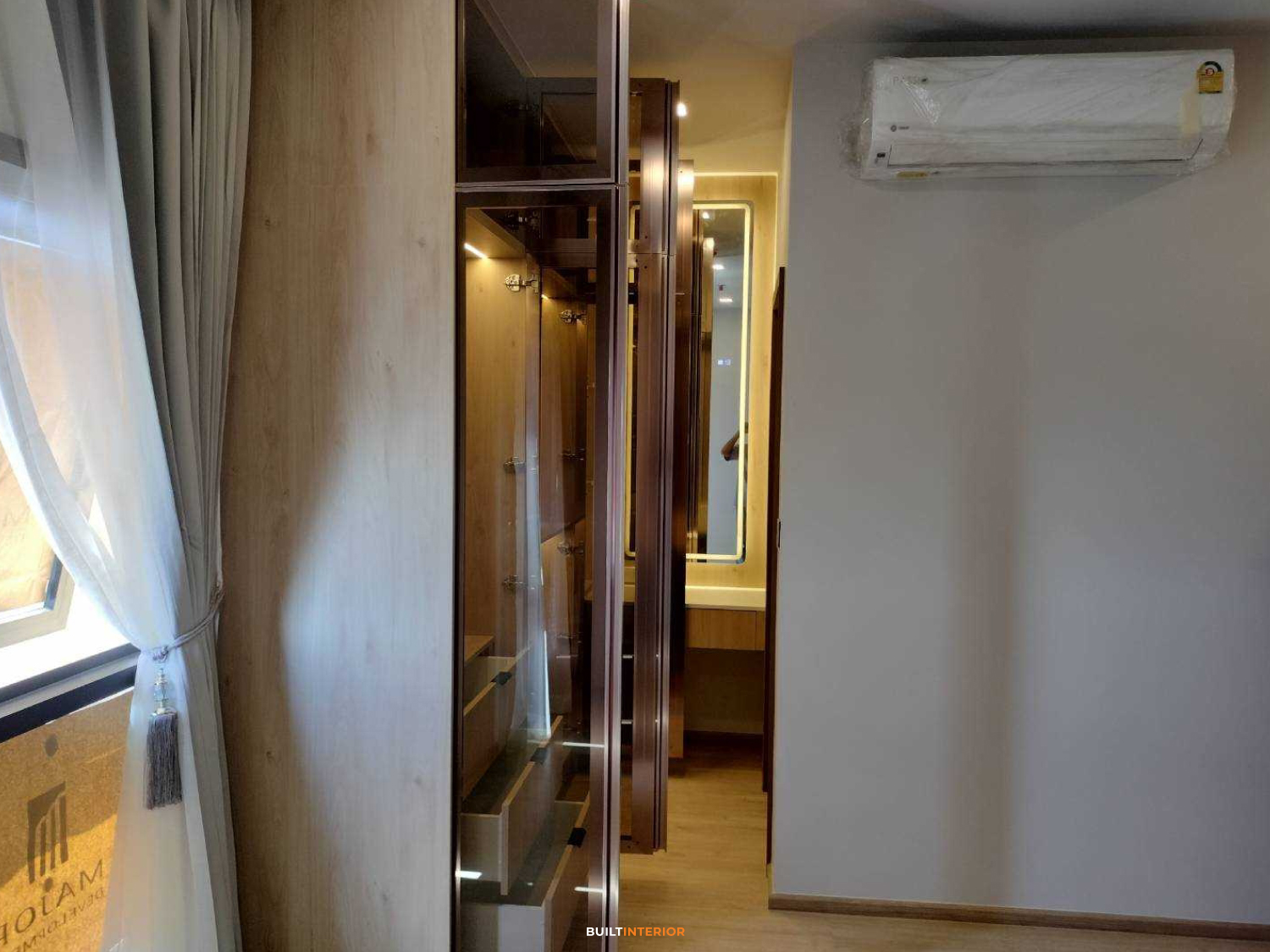 Built-In-Condo-mini